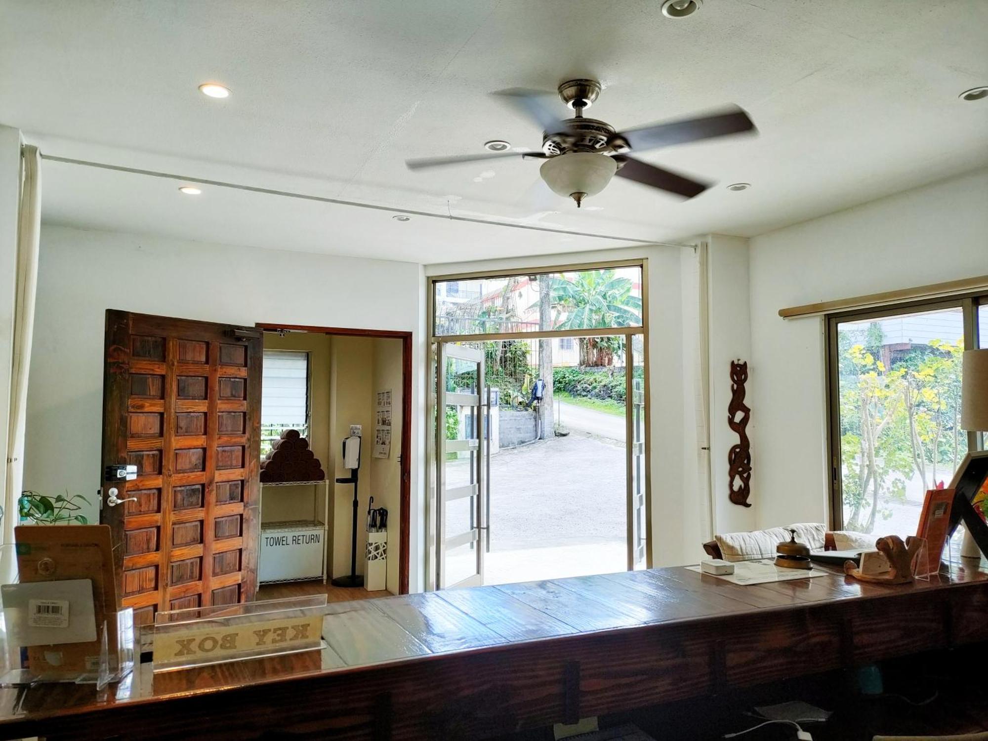 Garden Palace Downtown Koror village Exterior foto