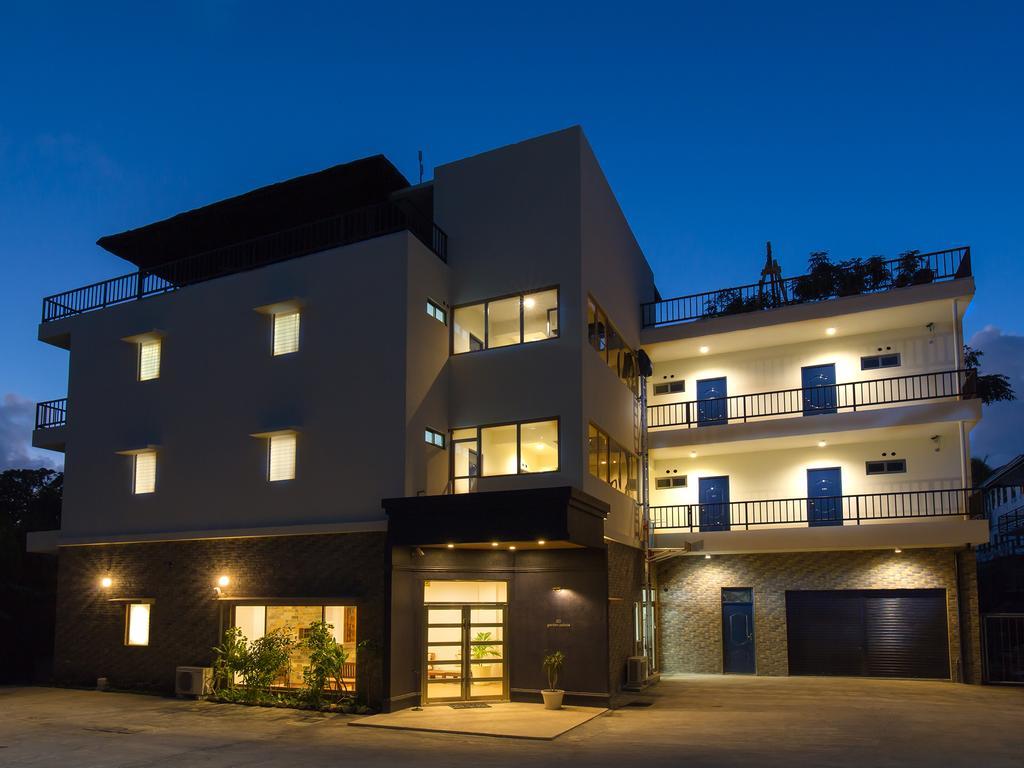 Garden Palace Downtown Koror village Exterior foto